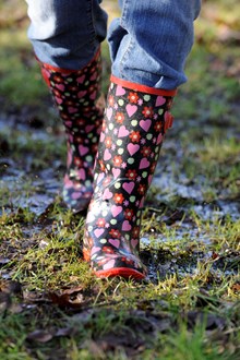 Wellies in mud - Image by Lorne Gill from NatureScot