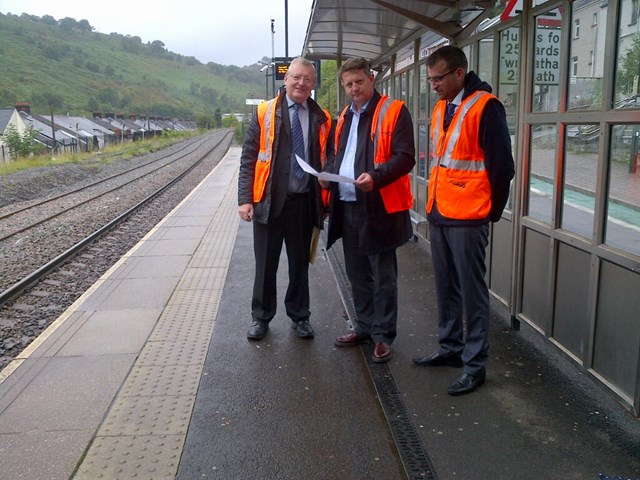 Alun Davies AM sees how track improvements in Blaenau Gwent will improve journeys for passengers: Alun Davies AM site visit