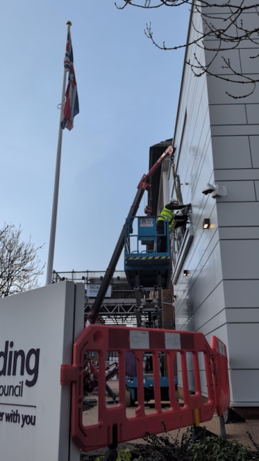 Fixing to Civic Centre