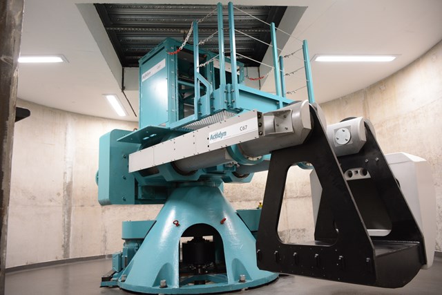 University of Southampton - national infrastruture lab centrifuge