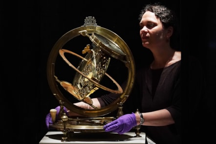 Curator Dr Rebekah Higgitt and the Ilay Glynne dial at the National Museum of Scotland. Photo © Stewart Attwood (4)