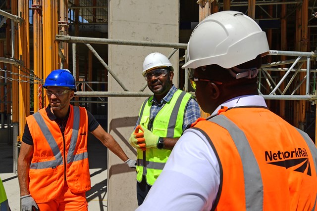 Engineer team briefing with Ecoworld