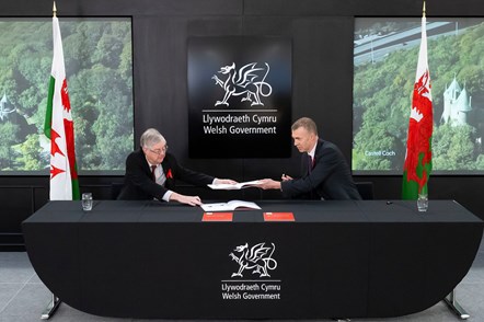 Co-operation agreement signing