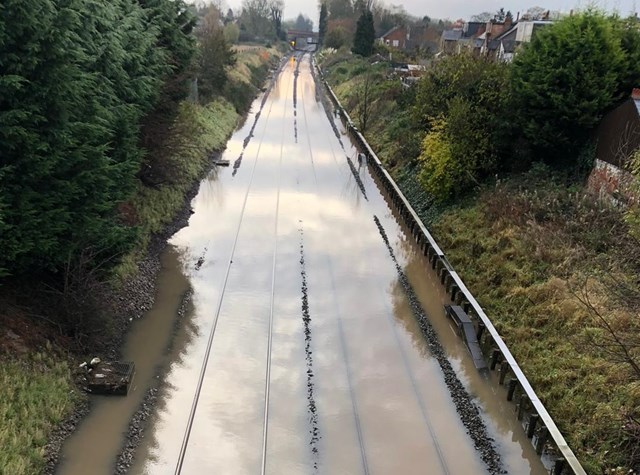 Storm Dennis: Passengers urged to check before travelling this weekend: Passengers in Bedfordshire encouraged to allow more time for their journeys this weekend
