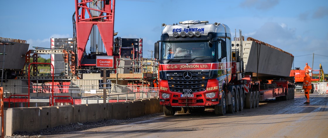 Thame Valley Viaduct beam delivery Oct 2023