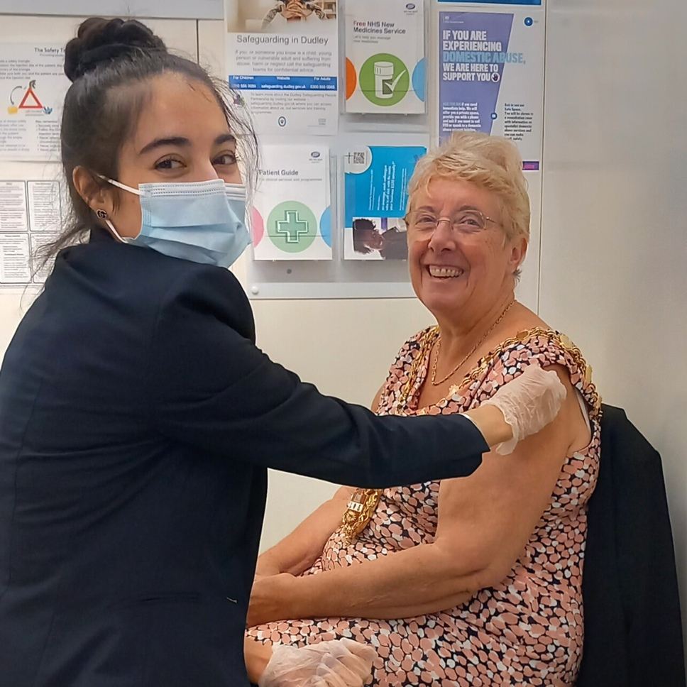 mayor gets flu jab