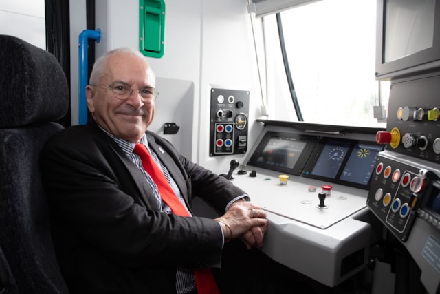 Lord Hendy in cab : Lord Hendy in cab 