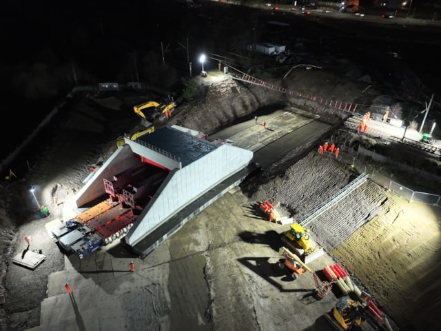 NR Scotland - Bowling Bridge Installation - 26 Dec 2025-4: NR Scotland - Bowling Bridge Installation - 26 Dec 2025-4