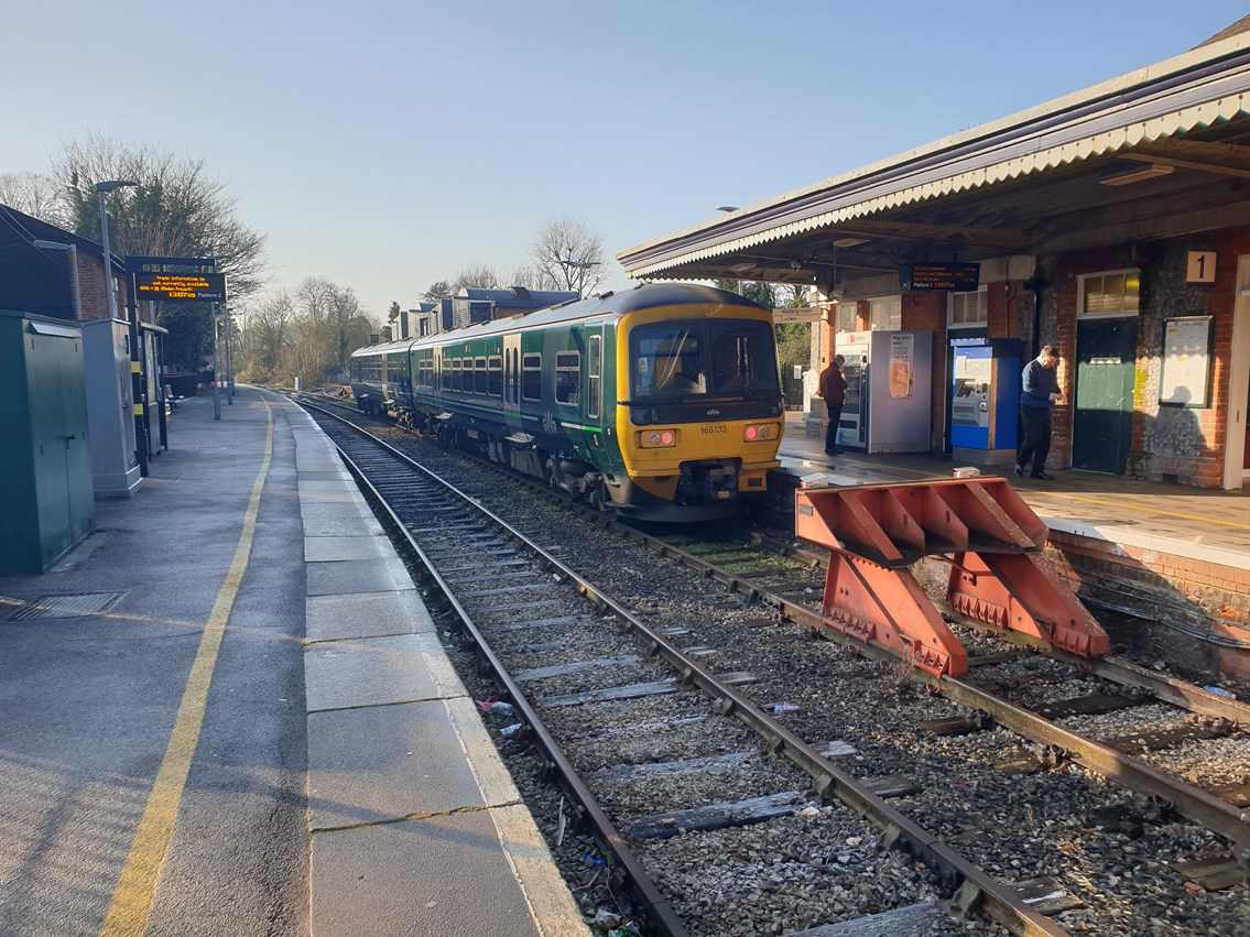 165133 at Bourne End