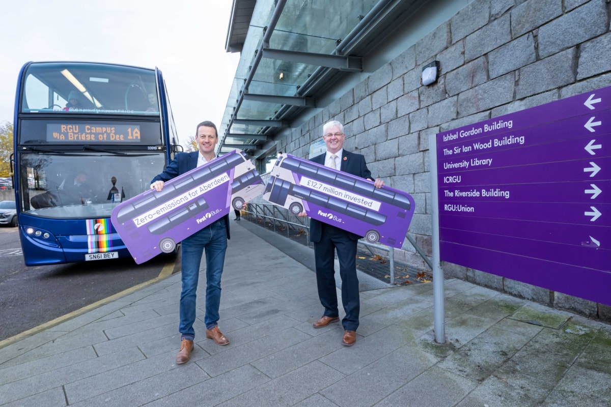 Duncan Cameron, Managing Director First Bus, Bill Sommerville, Director of Estates and Property Services RGU (3)