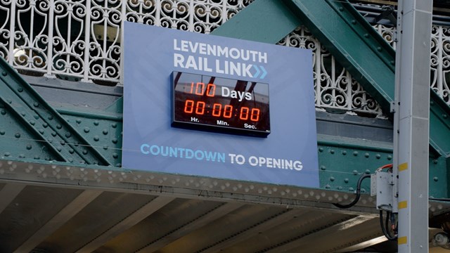 100 days to go - Levenmouth Rail Link - Edinburgh Waverley Clock: 100 days to go - Levenmouth Rail Link - Edinburgh Waverley Clock