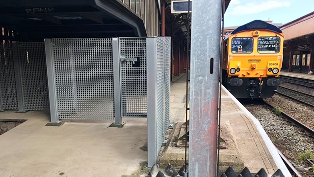 New platform gates - Moor Street