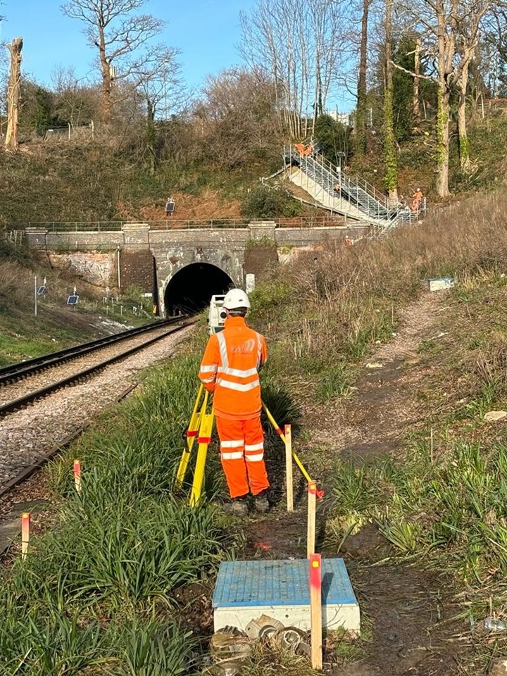 Engineers are Fareham cutting