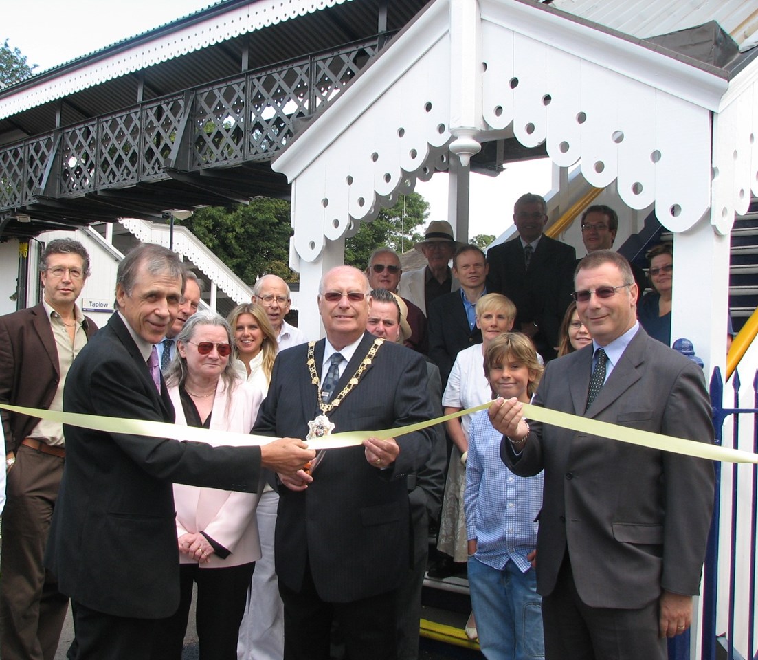 Taplow Station footbridge unveiling: Taplow Station footbridge is officially unveiled by Network Rail’s Site Manager Martin Kaye (right), Chairman of South Bucks District Council Peter Adams (centre) and TRUG Chairman Jon Willmore (left)