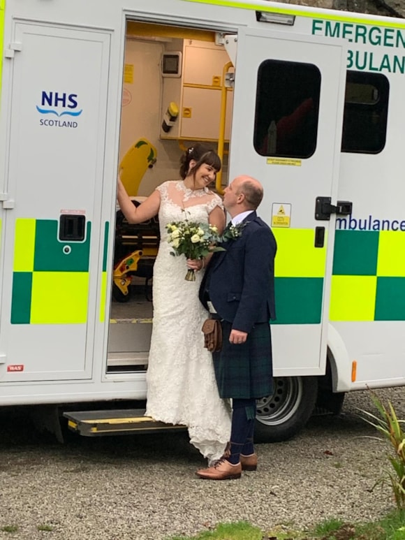 SAS responders tie the knot at ceremony with ambulance: IMG-20241108-WA0006