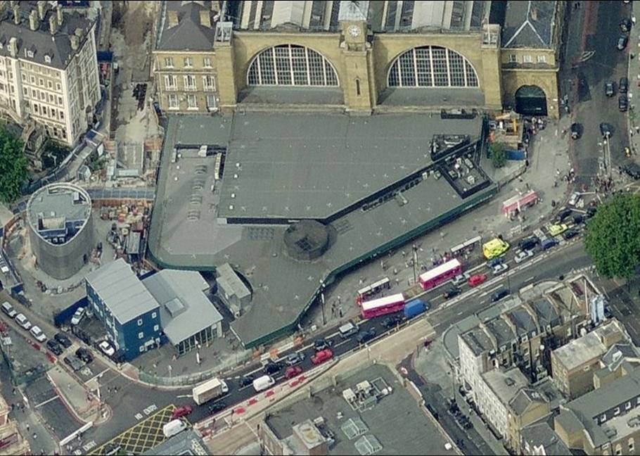 King Cross southern entrance - Bird's eye view: A bird's eye view of the southern entrance to King's Cross station and the current concourse extension. This will be demolished after the Olympic Games in 2012 to create a new public square bigger than Leicester Square.