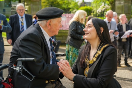 Provost Leitch speaks to 100 year old D-Day veteran John Murdoch