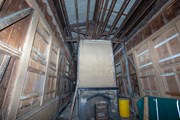 TfL Image - Hanwell - disused waiting room on platform 2 BEFORE refurb
