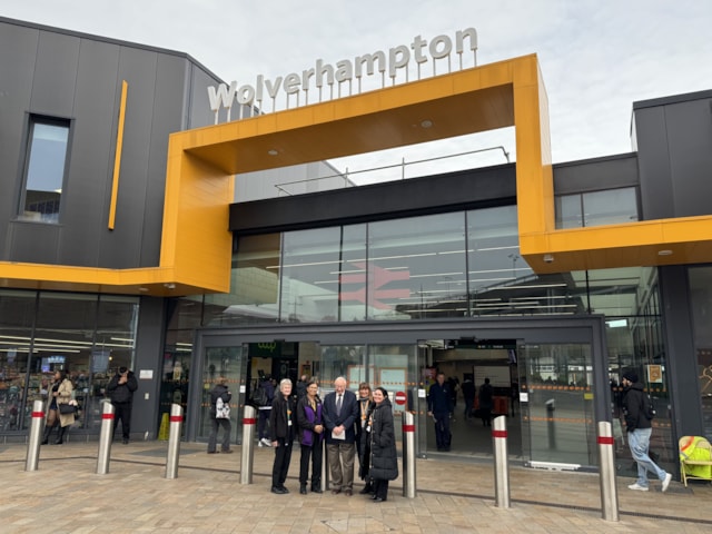 Retired announcer, Paul Matthews, returns to Wolverhampton station for the day