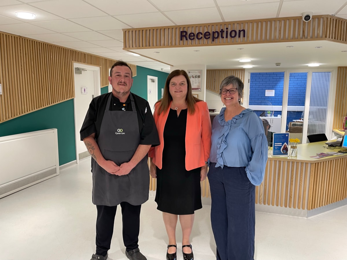 Age Connects Morgannwg1