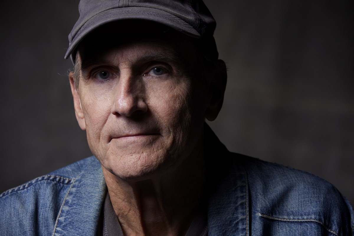 JamesTaylor PublicityPhoto Credit NormanSeeff HiRes1 Color