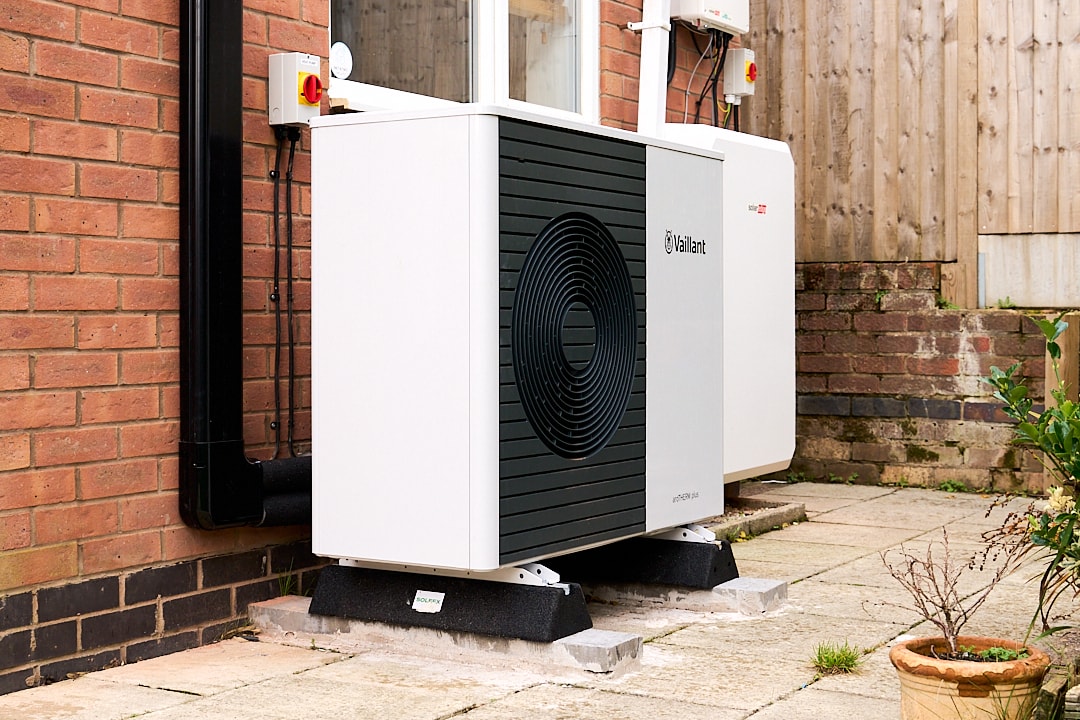 (SOCIALS 1080px 72dpi) E.ON - Next Gen Home - Chirs Coventry (NOVEMBER 2025) ©Rob Battersby 1-3