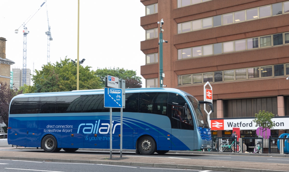 RailAir 3 outside Watford Junction station