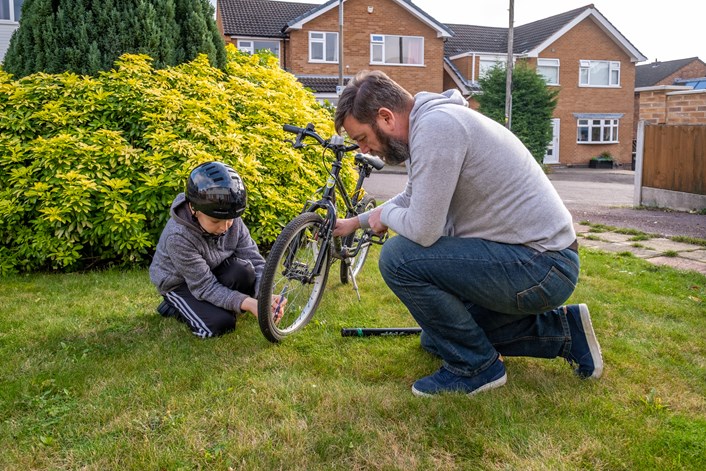 Leeds City Council reveals recruitment target during Foster Care Fortnight: BikeRepair3