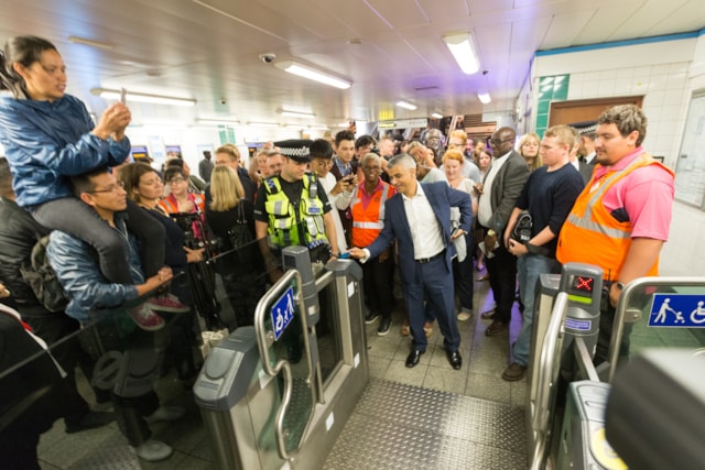 TfL Image - Mayor Travelling on first Night tube