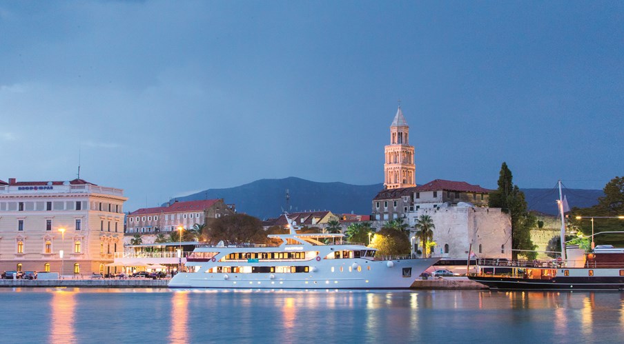 Cruise like a celebrity in Croatia (Beyoncé, Jay-Z and Tom Cruise have all sailed in!): MV Maritimo