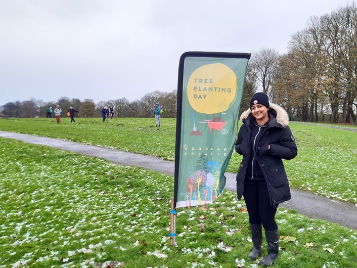 Leeds City Council kicks off National Tree Week with planting event in Harehills Park.: Cllr Salma Arif - Harehills planting exercise