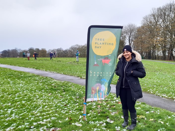 Cllr Salma Arif - Harehills planting exercise