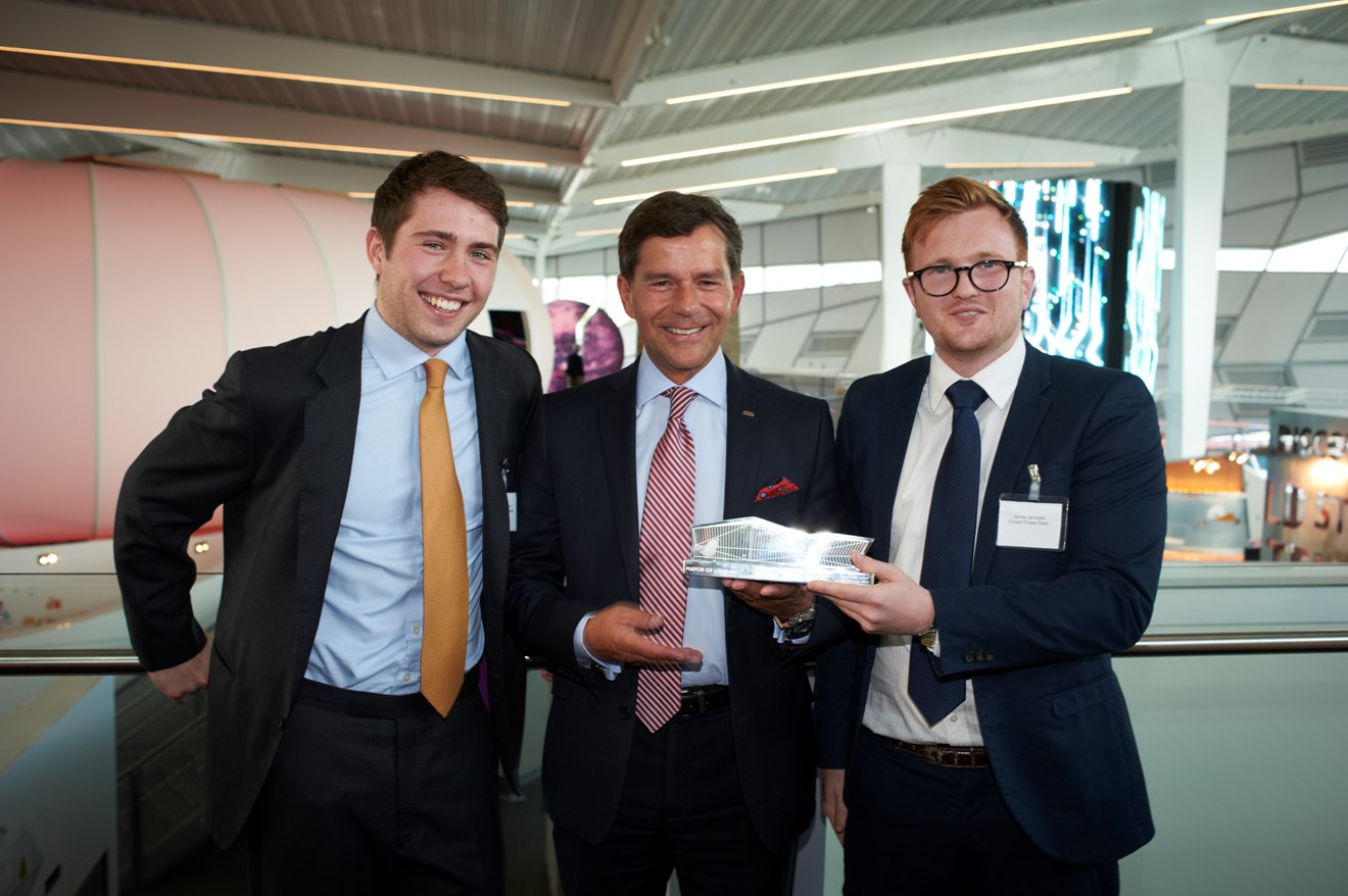 Siemens works with Mayor of London to support the low-carbon entrepreneurs of the future: mayor-of-london-low-carbon-entrepreneur-prize-2014-full.jpg