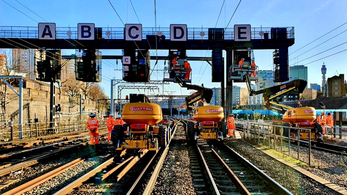 REMINDER! New signals for Kingston, Richmond and Twickenham set to improve train services in South West London this Easter: Signalling work