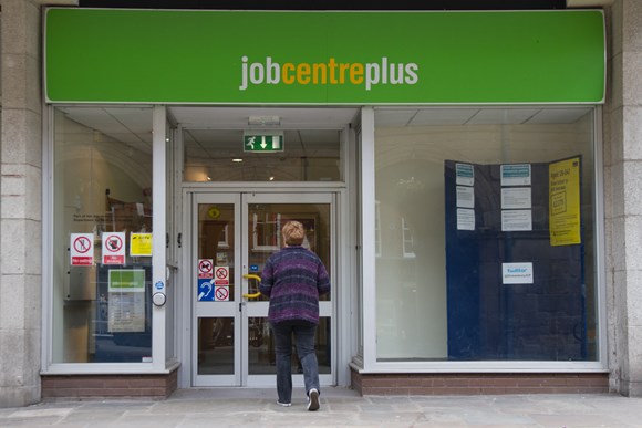 Almost ‘one in ten’ Londoners to be unemployed by December: Jobcentre pic