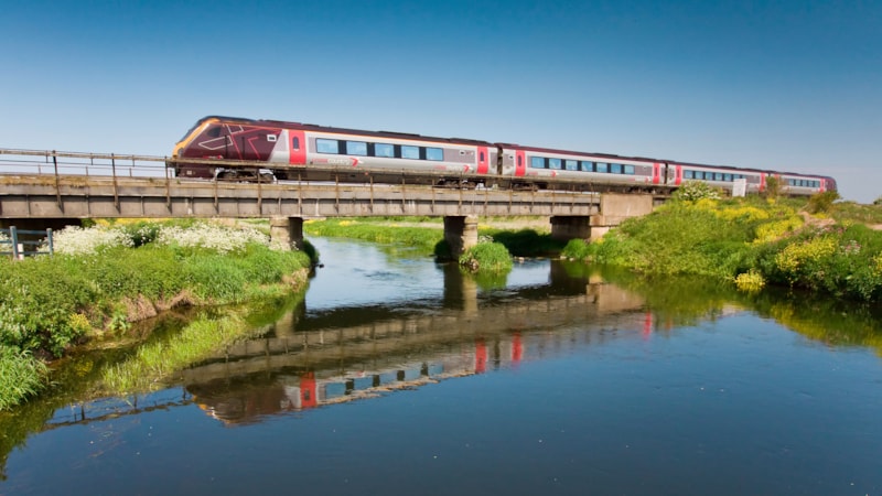 CrossCountry Class 220 221 Voyager