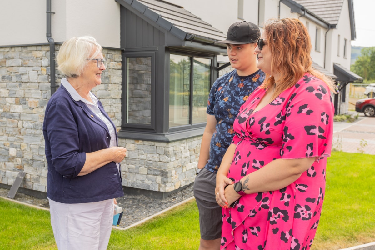 ymweliad-sian-gwenllian-adra-llanrwst-9544