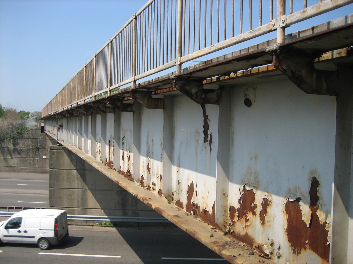 RAILWAY BRIDGES LOOK TEN YEARS YOUNGER (WALES): Surface paint of railway bridge corroded