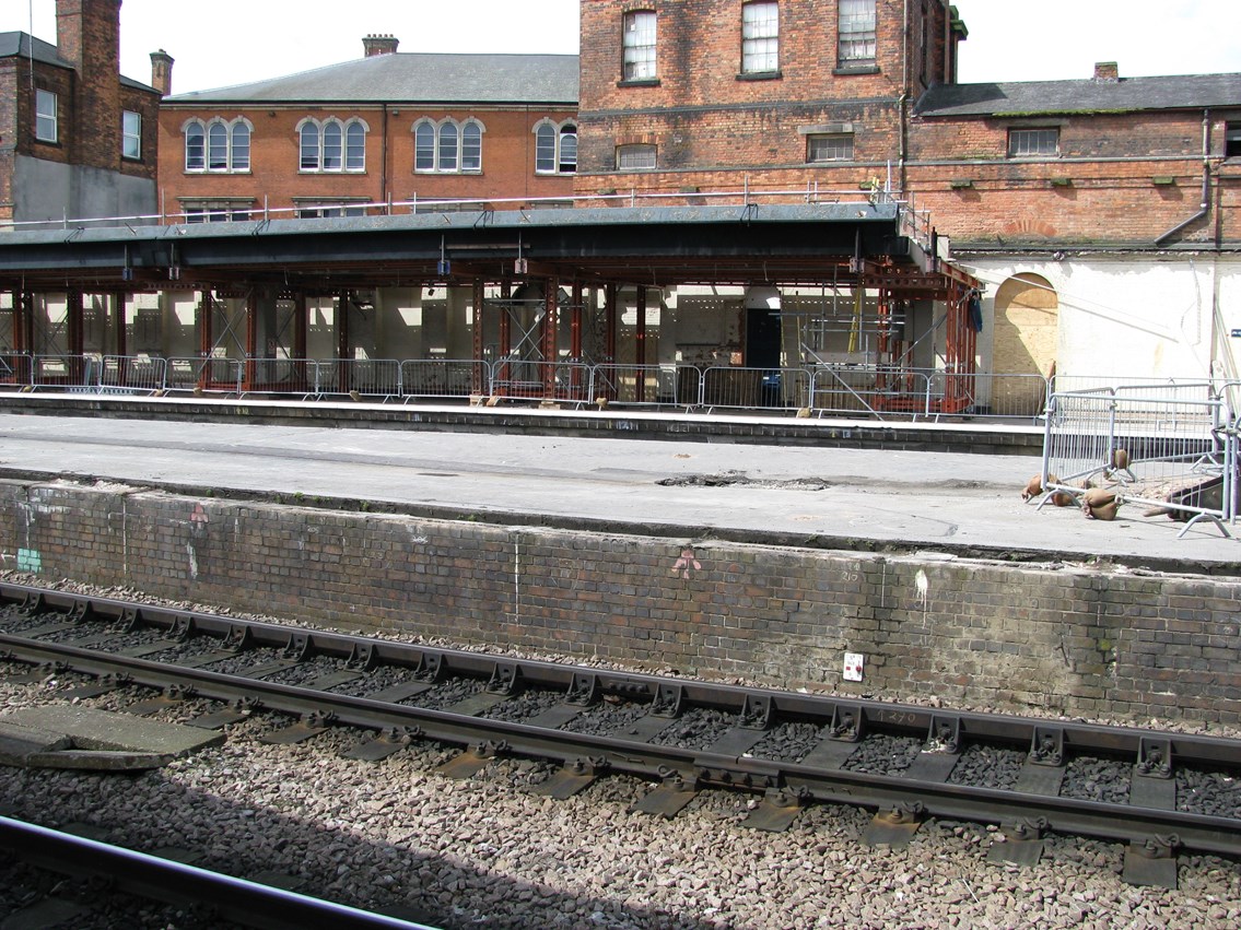 Platforms 1a 2a and 3a Derby Station: Platforms 1a 2a and 3a Derby Station