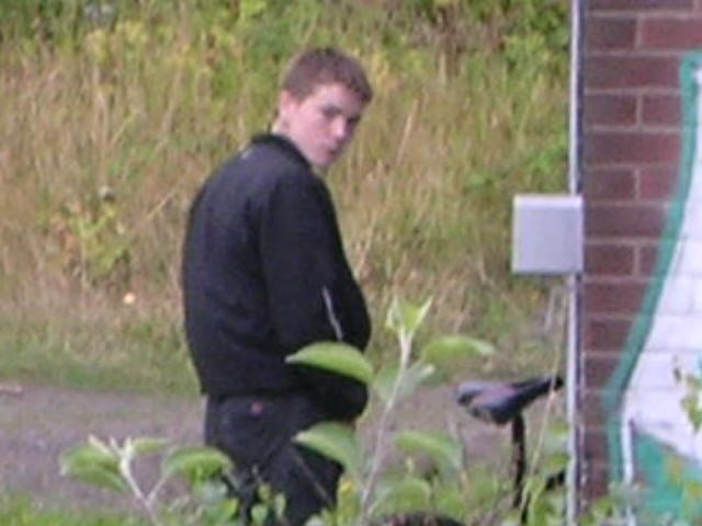 Darlington 28 August 2008_002: A cable theft was comitted at Hopetown in Darlington on 28/08/08.  One person is due to appear for sentencing at South Durham Magistrates court on 15/01/09.  Police would also like to speak to the person shown in this image in connection with their investigations.