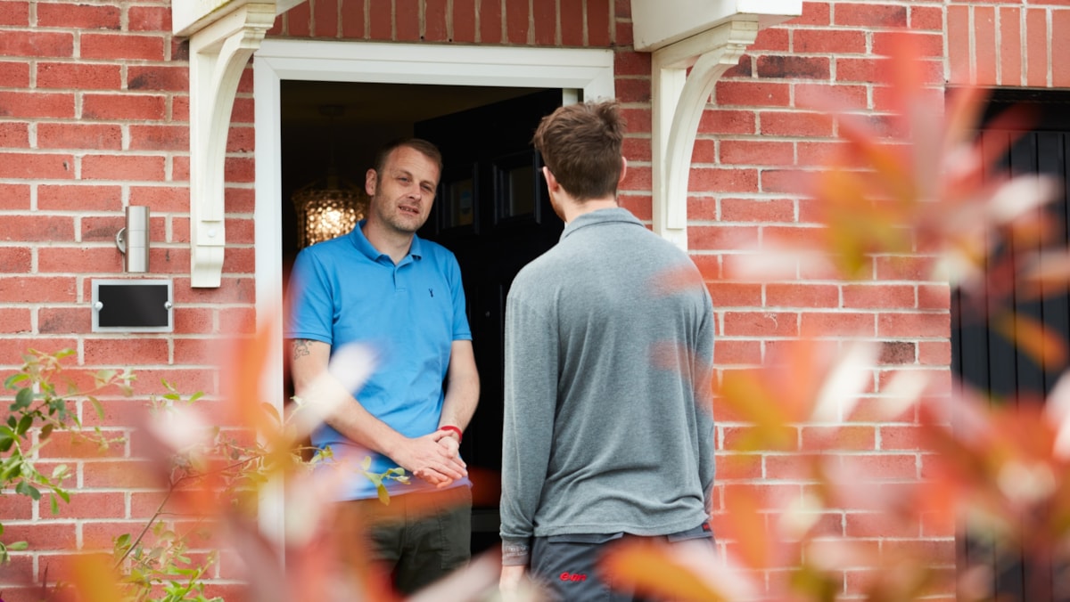 E.ON installer arriving at customer home cropped cropped