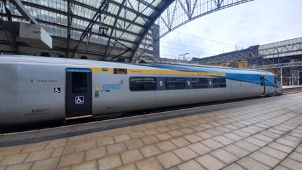 New customer signage on TPE's 802 fleet (10)