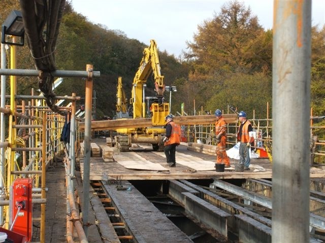 East Largin Viaduct: Replacement of timber decking