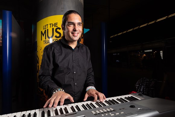 TfL Image - Busker Fabio Tedde