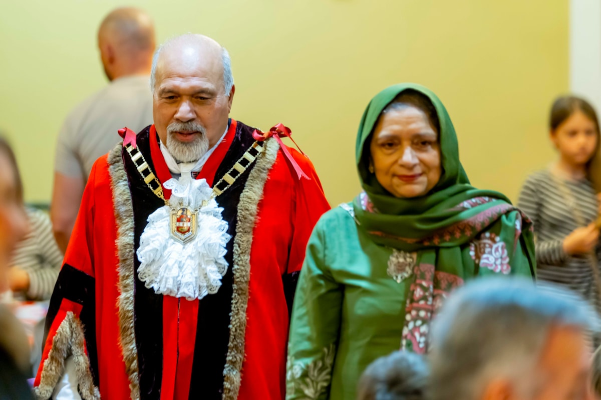 Deputy mayor and mayoress-2