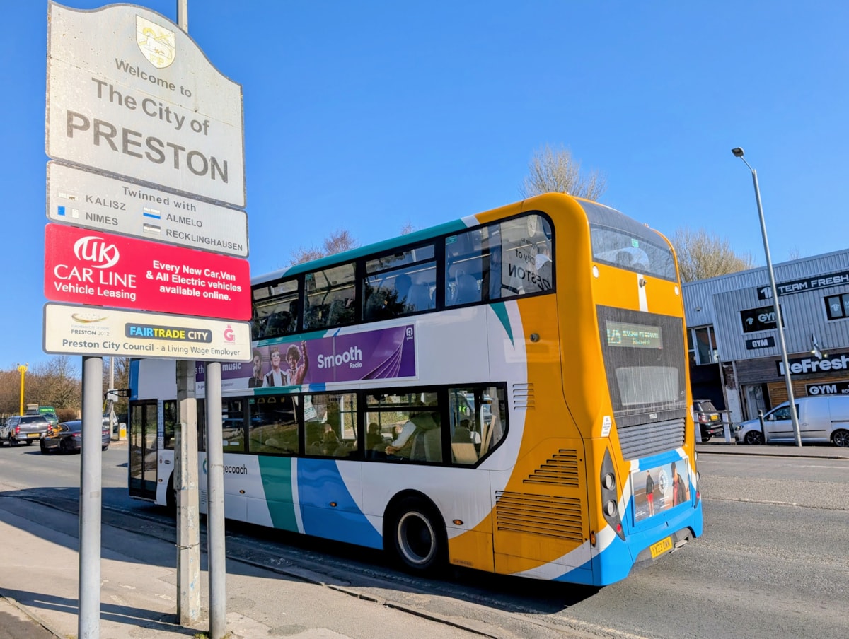 Bus Preston