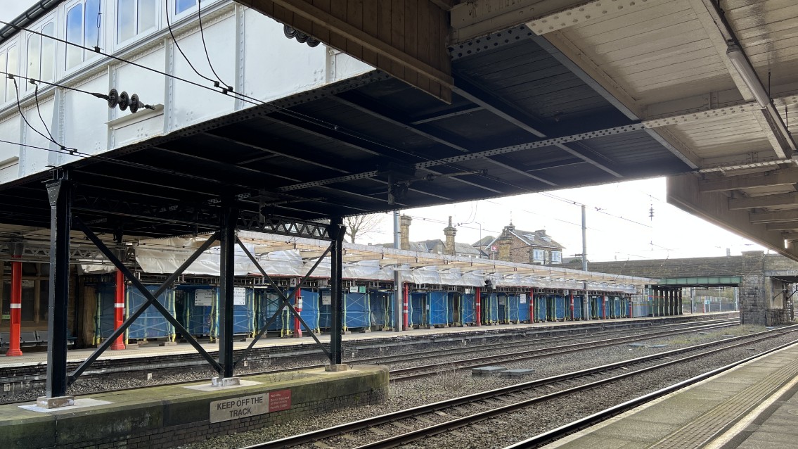 Work to the canopies at Lancaster station