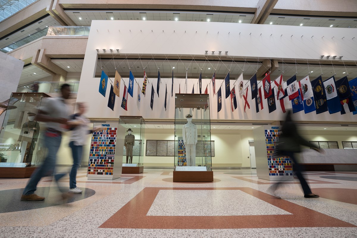 USAA Home Office - Service Mannequins 2