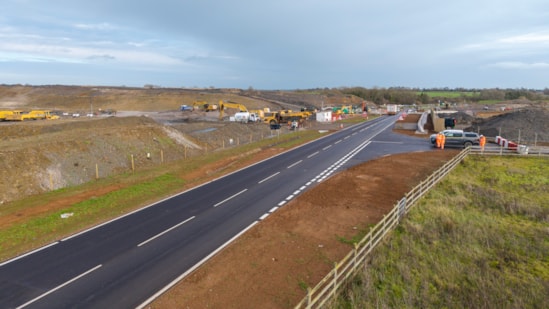 The realigned B4525 near Greatworth: The realigned B4525 near Greatworth