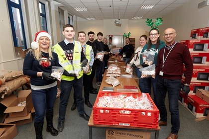 Christmas on track as Siemens Mobility brings festive cheer to families in Goole: Siemens Mobility Christmas donations 2